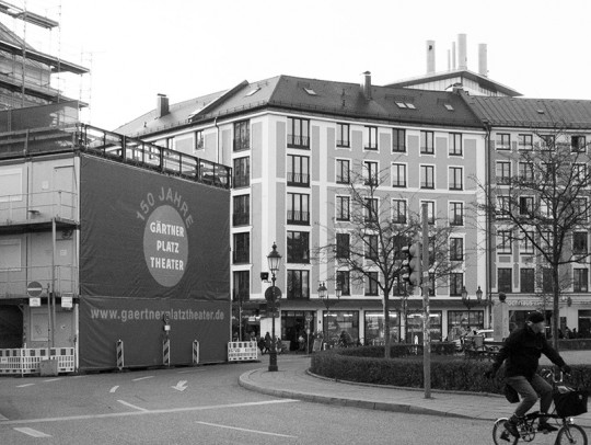 BILD:       		Aufstockung und Umbau am Gärtnerplatz            