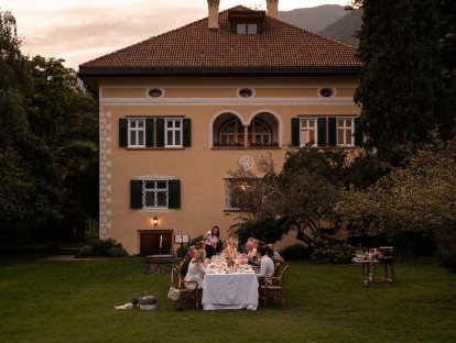 Die Villa Arnica am Abend