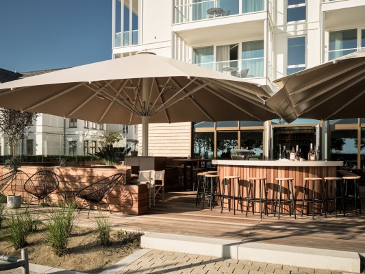 Terrasse vom BRACA, © VELA Hotels/the Breeze