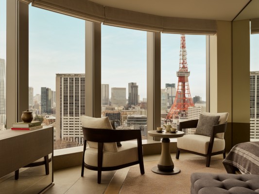 Janu Tokyo - Corner Suite