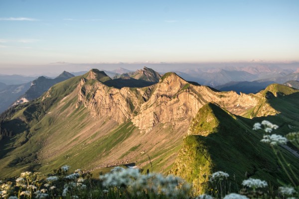 Blick von der Sünserspitze zu den Damülser Bergen © Michael Meusburger - Bregenzerwald Tourismus