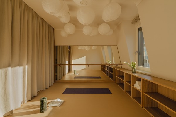 Yoga Raum und Gym nebenan